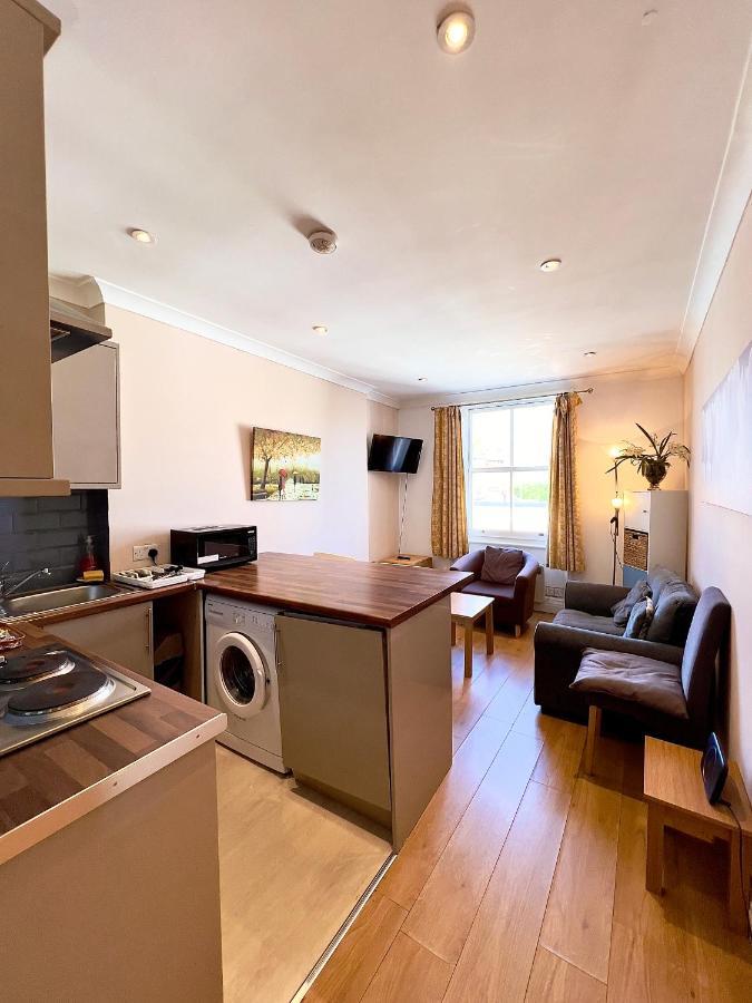 2 Bedroom Apartment In Westminster London Exterior photo